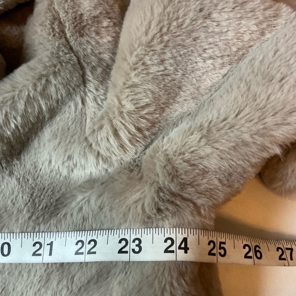 Cozy Tan Teddy Jacket for Women - Picture 11 of 12